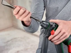 Bosch 18 V Akku-Bohrhammer Bosch Universal Hammer 18V inkl. 4 Ah Akku mit Koffer