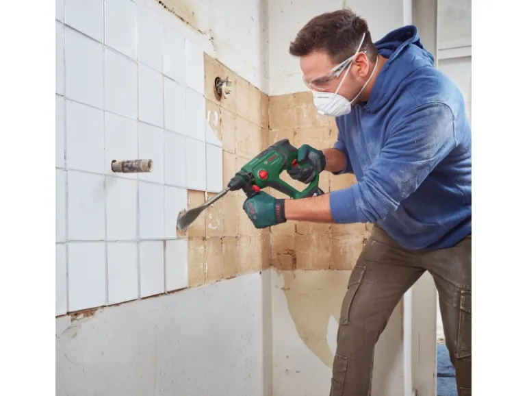 Bosch 18 V Akku-Bohrhammer Bosch Universal Hammer 18V inkl. 4 Ah Akku mit Koffer