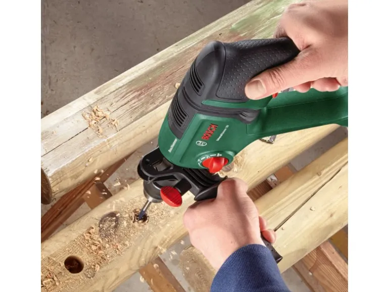 Bosch 18 V Akku-Bohrhammer Bosch Universal Hammer 18V inkl. 4 Ah Akku mit Koffer