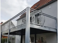 Designbalkon Large 350 x 300 x 290cm Holzfußboden mit Stabgeländer