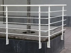 Dieda Geländerset Aluminium Weiß waagerechte Rundstäbe 100 cm x 150 cm